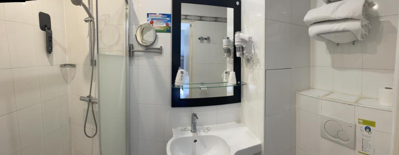 Hipotel Lilas Gambetta Hotel Parijs