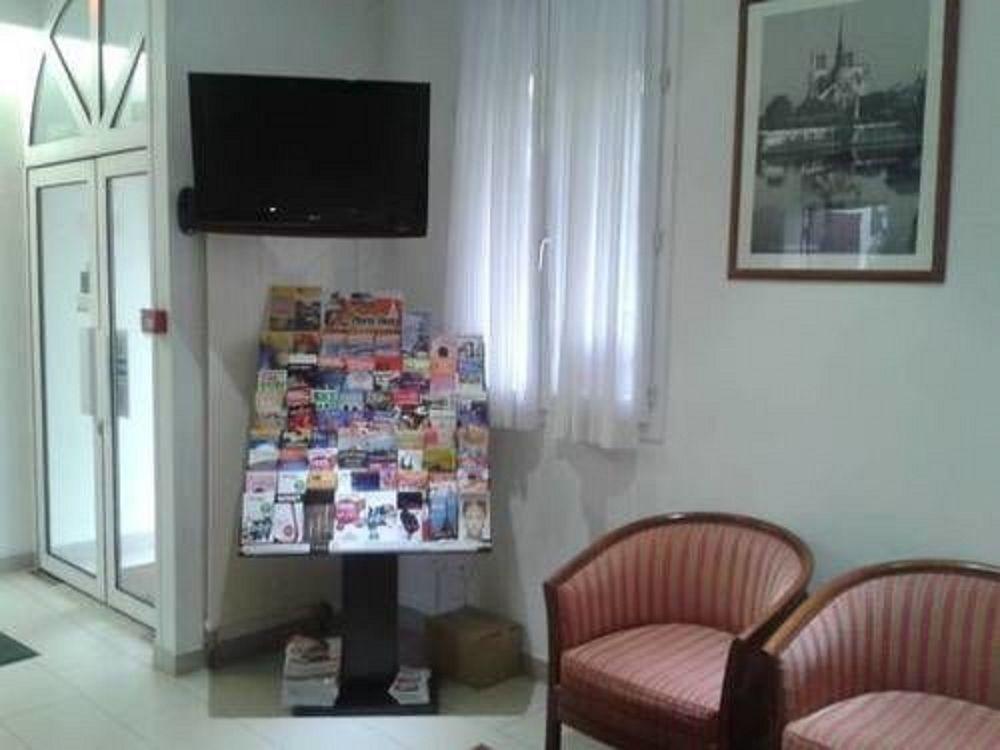 Hotel Hipotel Lilas Gambetta Parijs