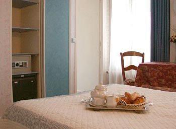 Hotel Hipotel Lilas Gambetta Parijs